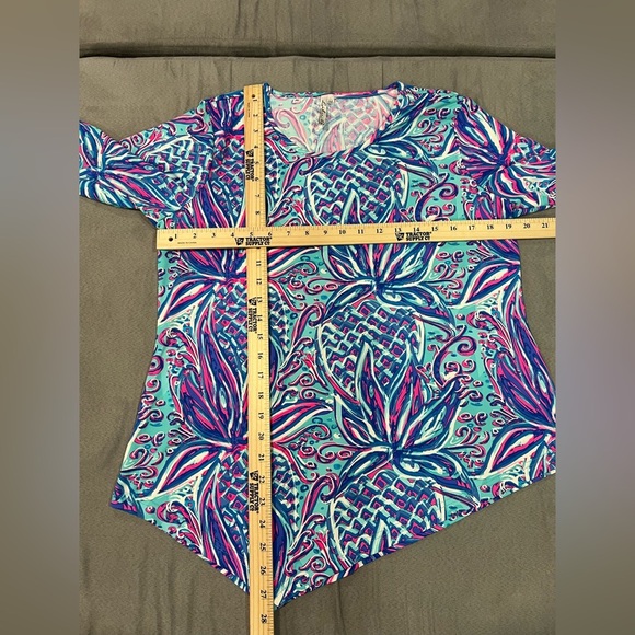 Lulu B Colorful Comfy Clothing Pineapple Shirt - sz Med - Picture 6 of 6
